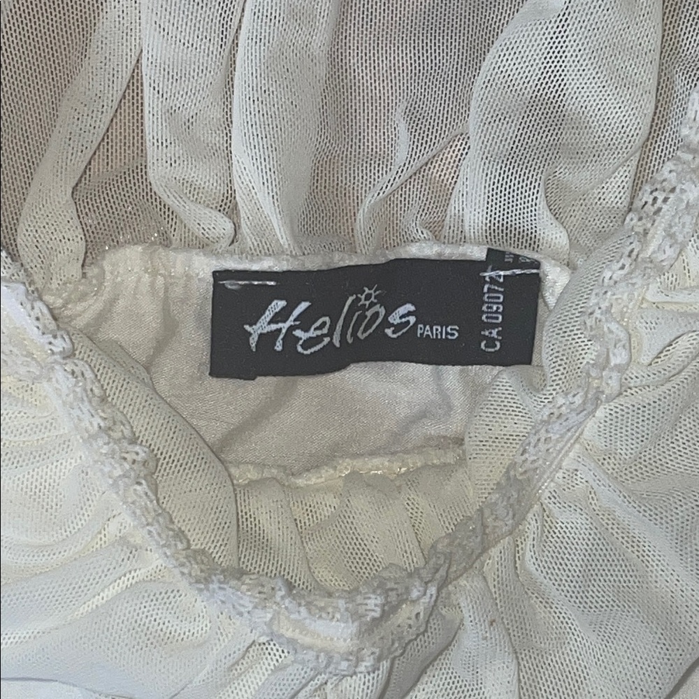 ♡ White Off-Shoulder Ruffle Blouse - Picture 2 of 3